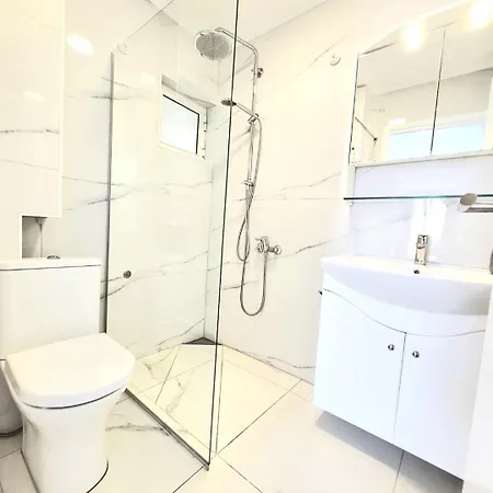 Domus Dulcis Domus Apartment
