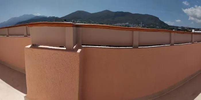 Domus Dulcis Domus Apartmán *